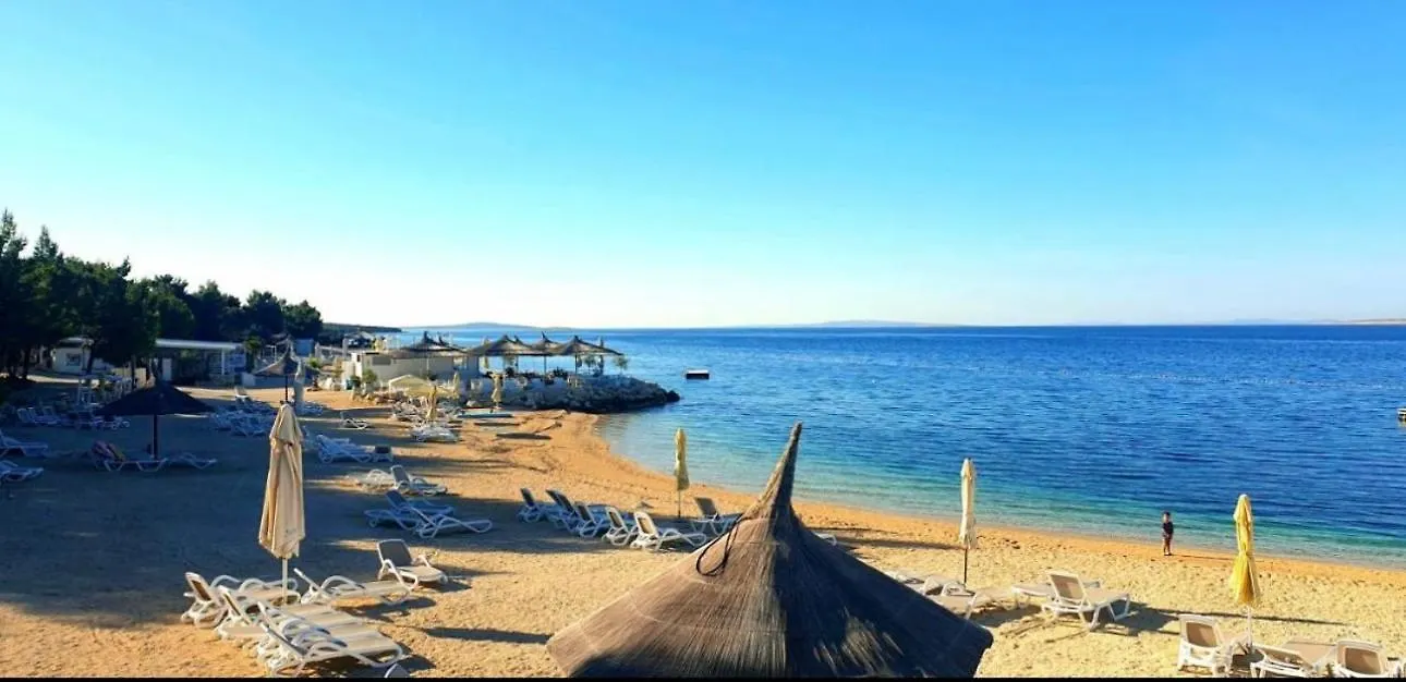 Camping Hotel Mobilna Kucica Maar à Šimuni